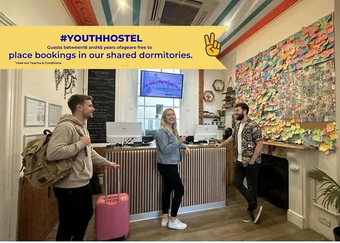 Smart Hyde Park Inn Hostel